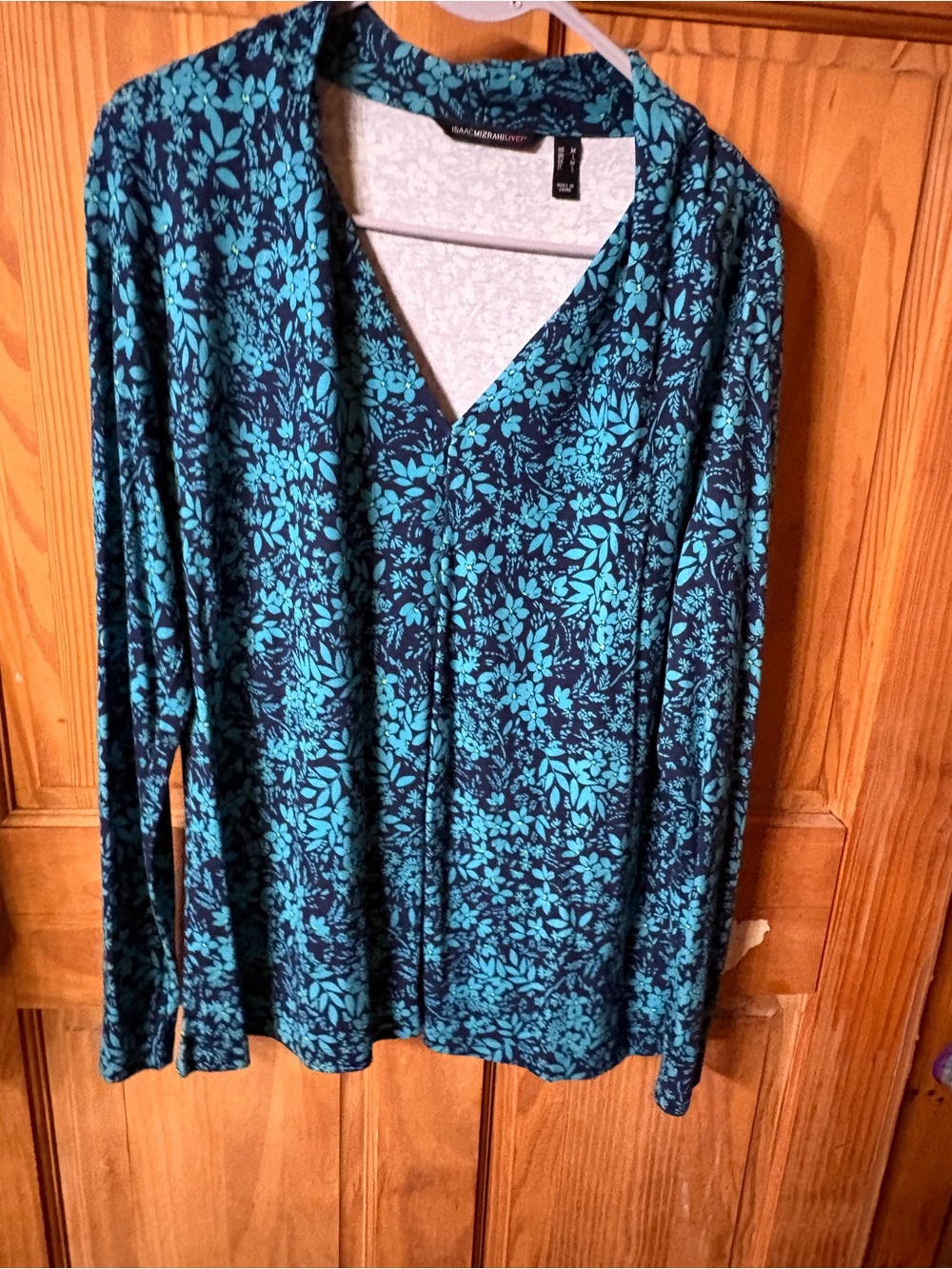 Isaac Mizrahi Teal Floral V-Neck Long Sleeve Top on Navy